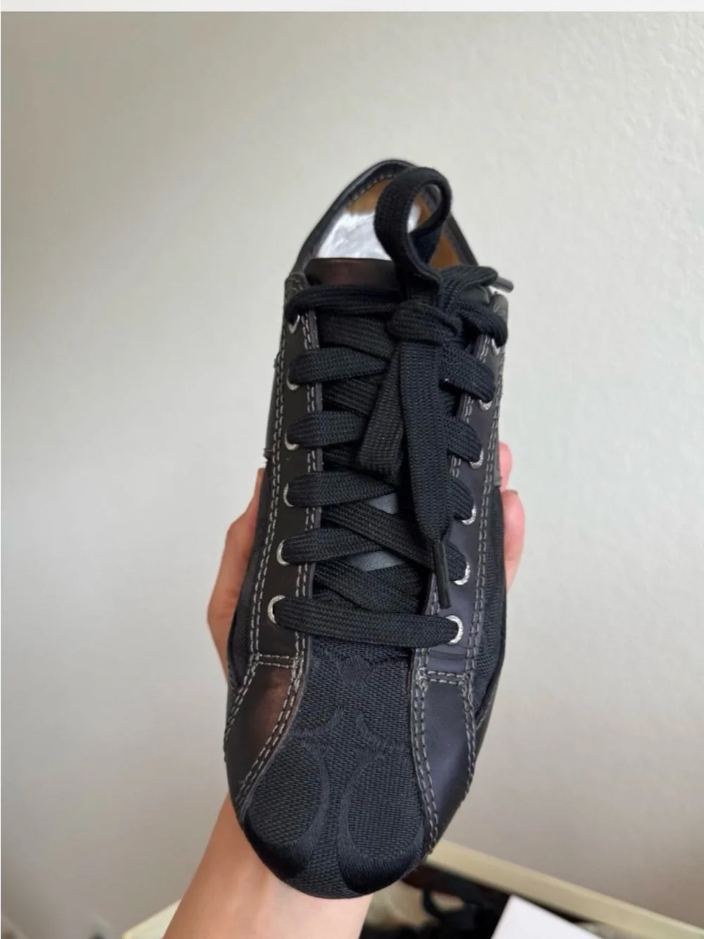 Authentic Coach women’s black Lace-Up Sneaker